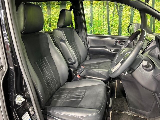 TOYOTA ESQUIRE 4WD 2020