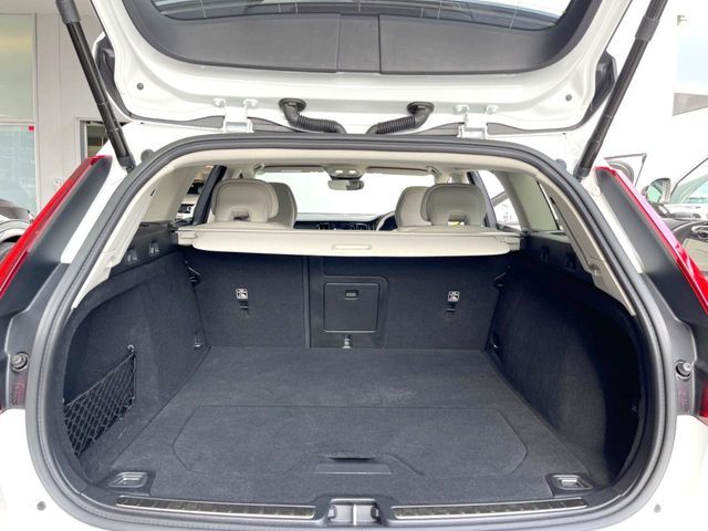 VOLVO VOLVO V60 2023