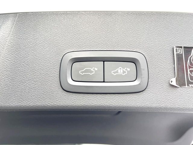 VOLVO VOLVO XC40 2018