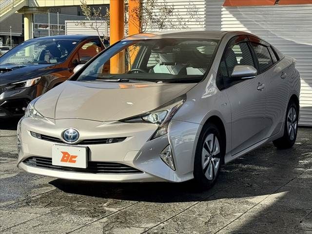 TOYOTA PRIUS 2017