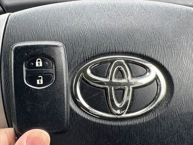 TOYOTA PRIUS 2010