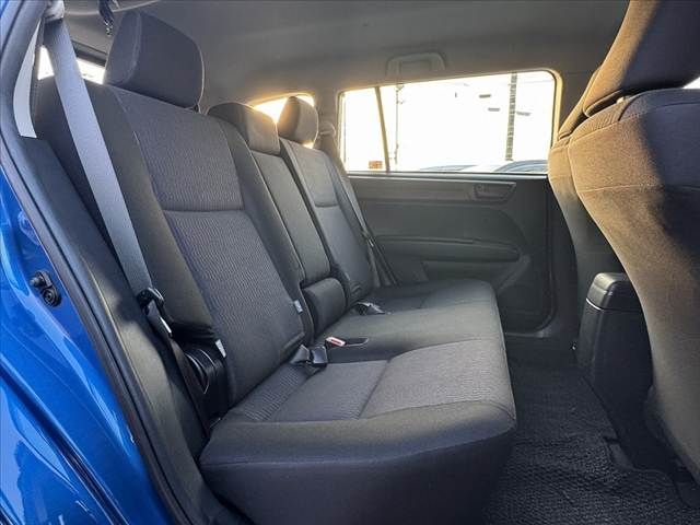 TOYOTA COROLLA FIELDER 2016