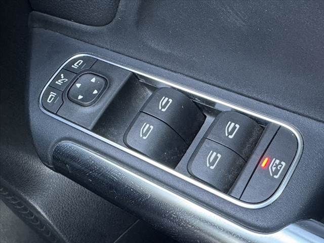 MERCEDES BENZ MERCEDES BENZ B class 2019