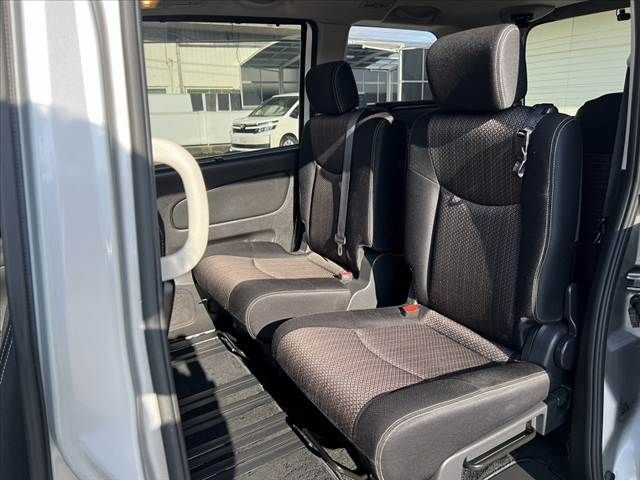 NISSAN SERENA  S-HYBRID 2016