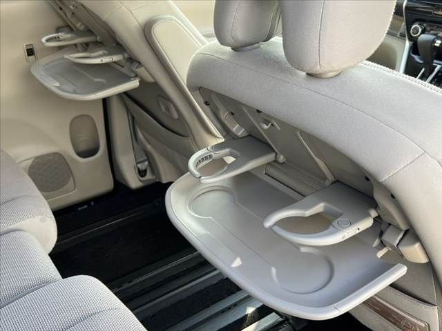 NISSAN SERENA  S-HYBRID 2017