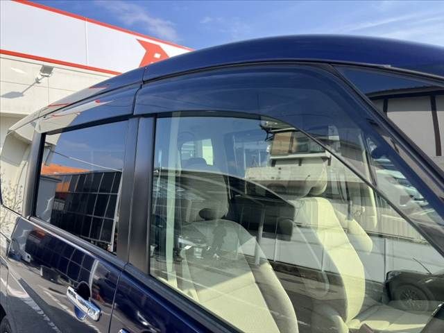 NISSAN SERENA  S-HYBRID 2017