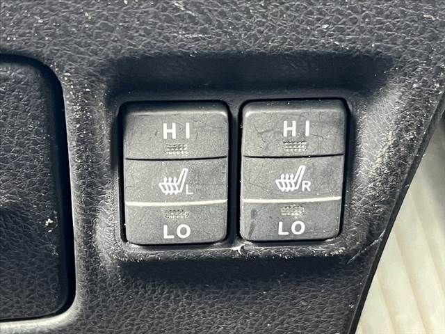 TOYOTA ESQUIRE HYBRID 2015