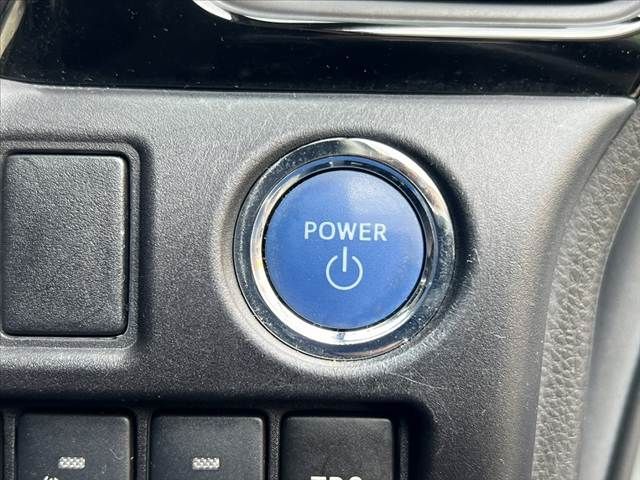 TOYOTA ESQUIRE HYBRID 2015