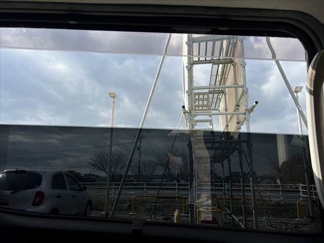 TOYOTA ESQUIRE HYBRID 2015