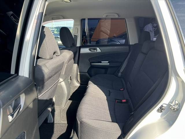 SUBARU FORESTER 2010