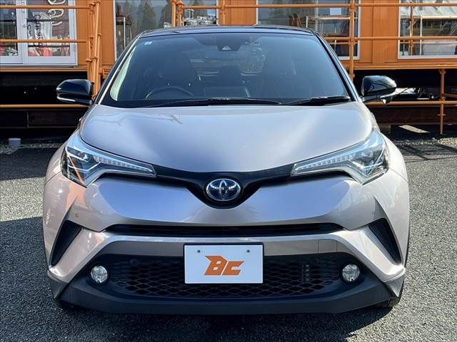 TOYOTA C-HR 2017