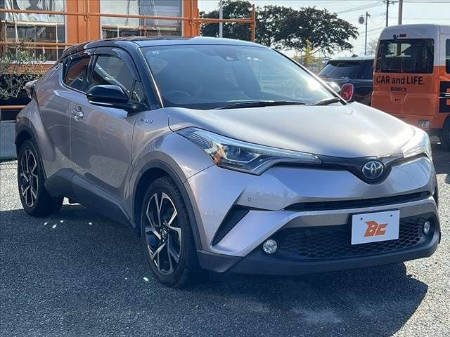 TOYOTA C-HR 2017