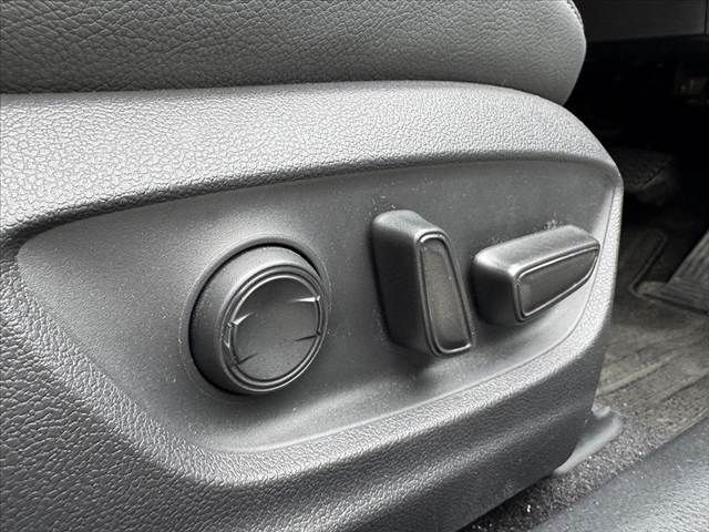 TOYOTA CAMRY HYBRID 2023