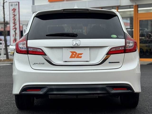 HONDA JADE HYBRID 2016