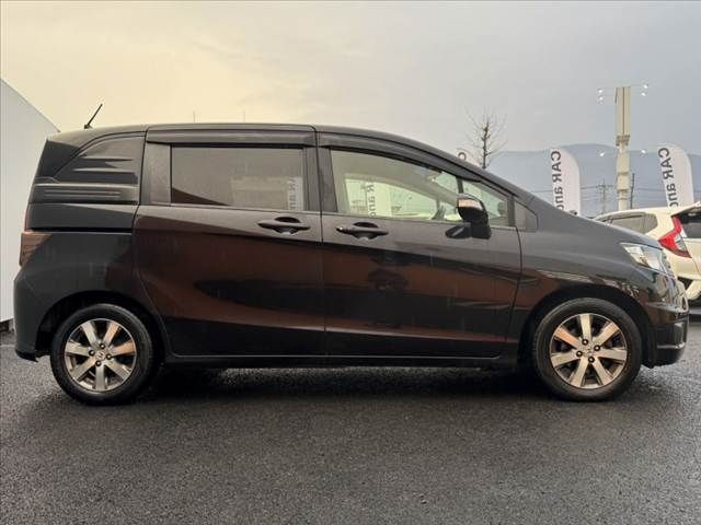 HONDA FREED Spike 2012