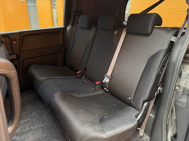 HONDA FREED Spike 2012