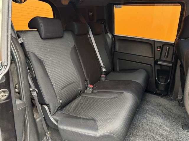 HONDA FREED Spike 2012