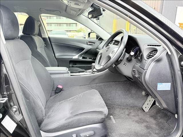 TOYOTA LEXUS IS250 2011