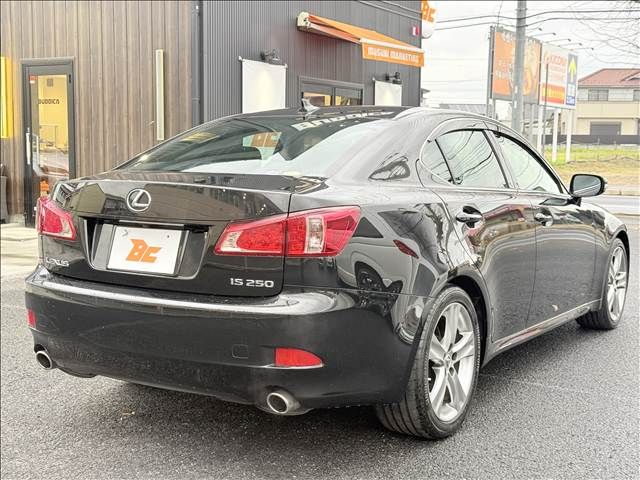 TOYOTA LEXUS IS250 2011