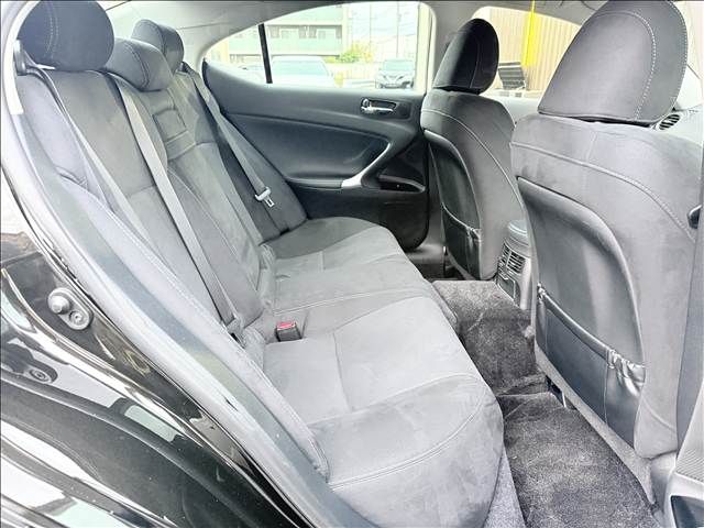 TOYOTA LEXUS IS250 2011