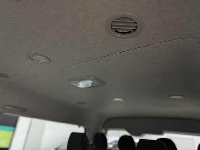 TOYOTA HIACE wagon 2025