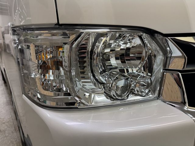 TOYOTA HIACE wagon 2025