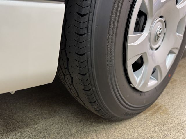 TOYOTA HIACE wagon 2025