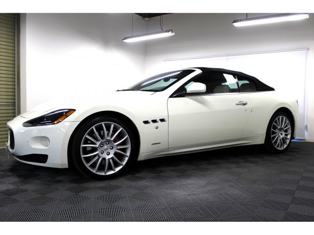 MASERATI MASERATI GRANCABRIO 2011