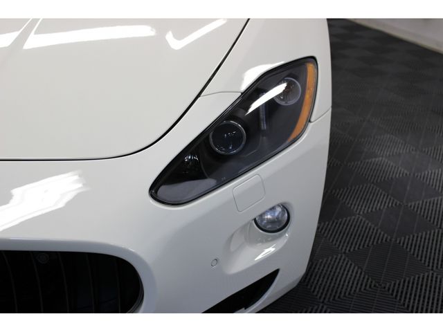 MASERATI MASERATI GRANCABRIO 2011