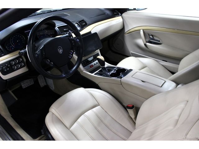 MASERATI MASERATI GRANCABRIO 2011