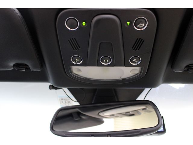 MASERATI MASERATI GRANCABRIO 2011