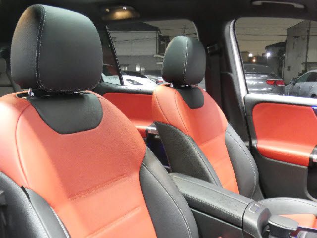 MERCEDES BENZ MERCEDES AMG GLB class 2022