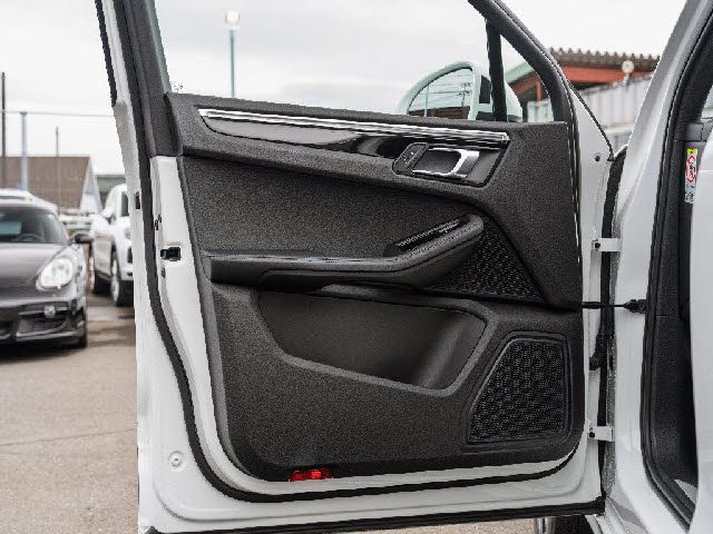 PORSCHE PORSCHE Macan 2014