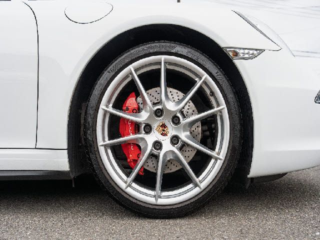 PORSCHE PORSCHE 911 2013