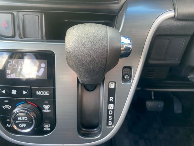 DAIHATSU MOVE CUSTOM 2016