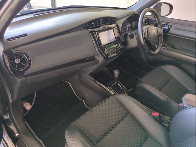 TOYOTA COROLLA FIELDER HYBRID 2017