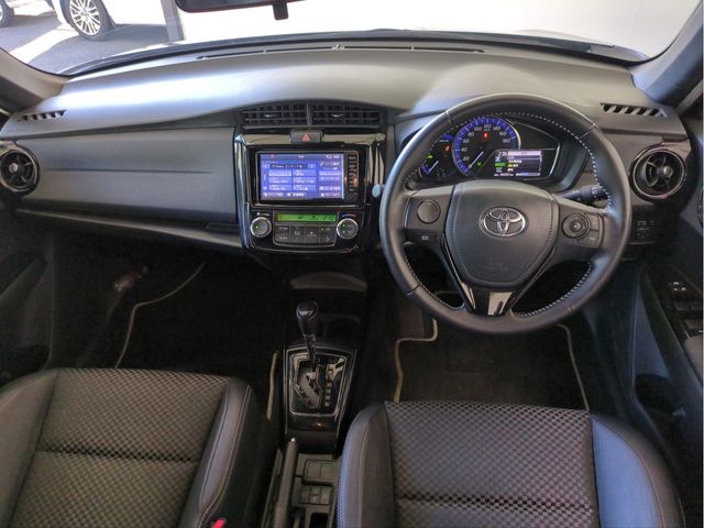 TOYOTA COROLLA FIELDER HYBRID 2017