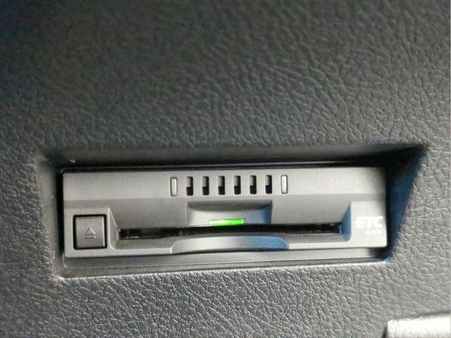 TOYOTA COROLLA FIELDER HYBRID 2017