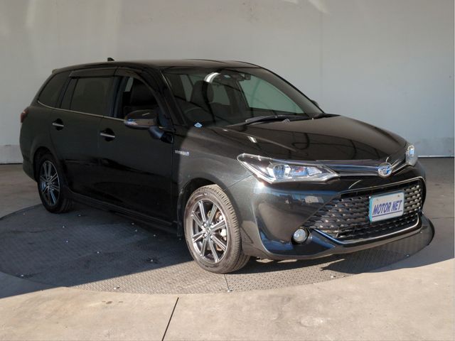 TOYOTA COROLLA FIELDER HYBRID 2017