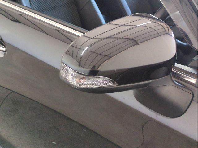 TOYOTA COROLLA FIELDER HYBRID 2017