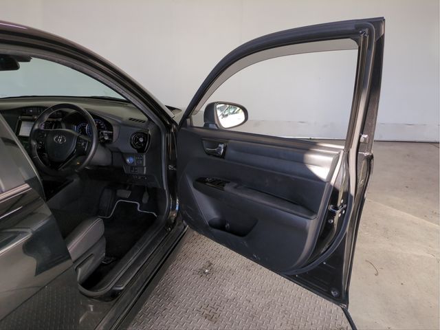 TOYOTA COROLLA FIELDER HYBRID 2017