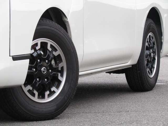 NISSAN NV350 CARAVAN 2021