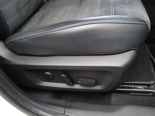 MITSUBISHI OUTLANDER 4WD 2023