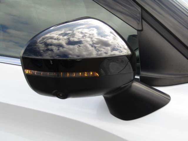 MITSUBISHI OUTLANDER 4WD 2023