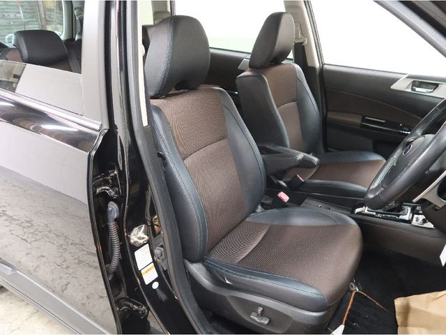 SUBARU EXIGA CROSSOVER 7 2016