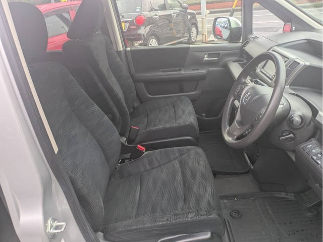 HONDA STEPWAGON 4WD 2012