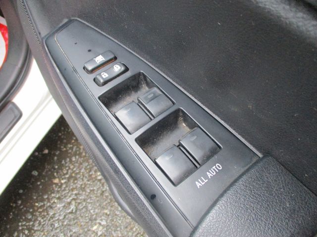 TOYOTA COROLLA FIELDER 2012