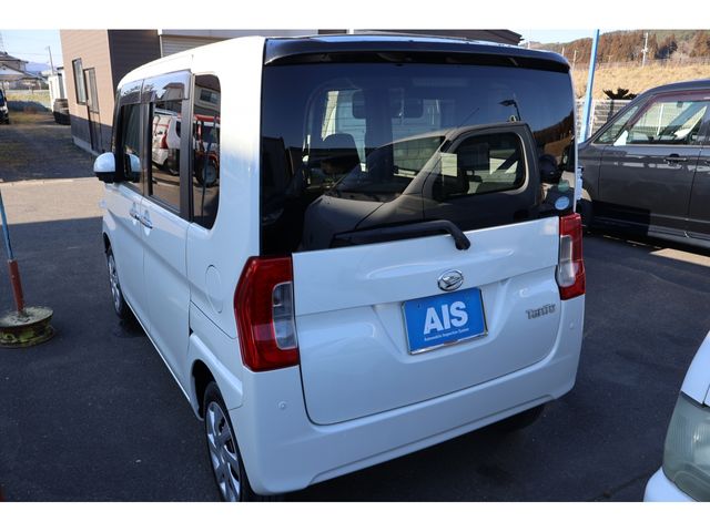 DAIHATSU TANTO 4WD 2017