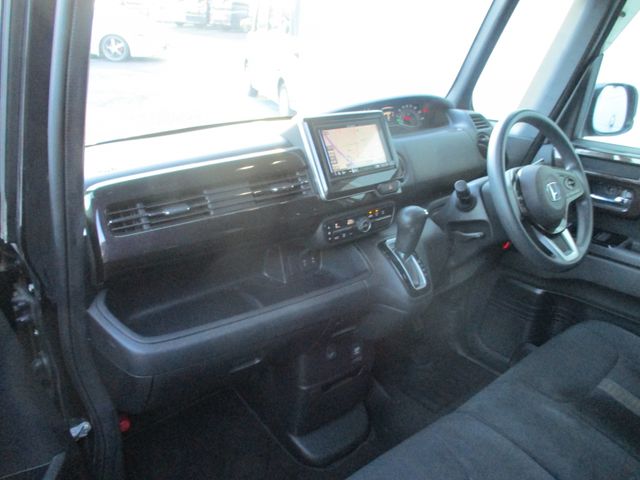 HONDA N BOX CUSTOM 2019