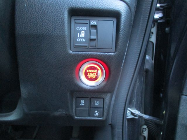 HONDA N BOX CUSTOM 2019